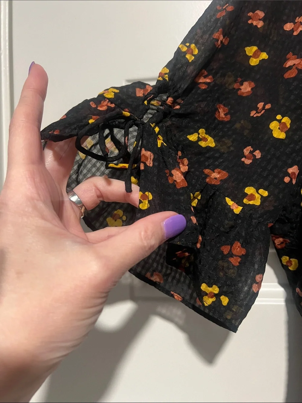 Madewell Silk Black V-Neck Tie-Sleeve Floral Top Sz 4 Coquette Cottage Prairie